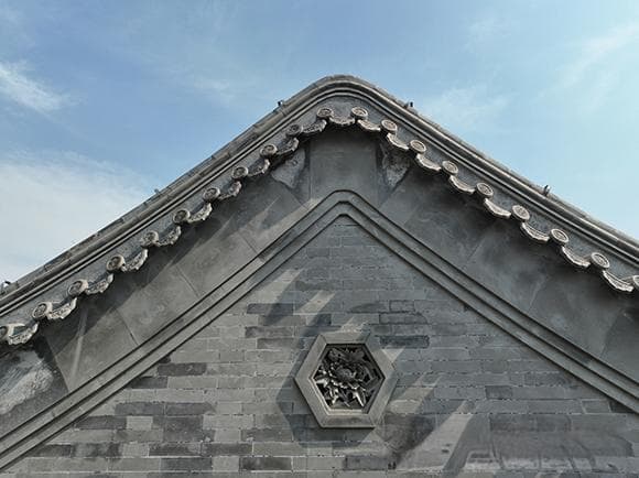 四合院屋顶设计全解析，藏在古韵里的建筑智慧