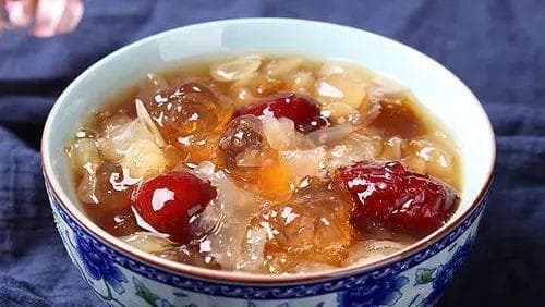桃胶小米汤的做法与食用方法（营养美味）