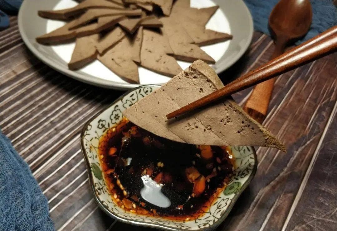 媲美熟食店的卤猪肝在家也能做，掌握这个关键，口感细嫩香入味！