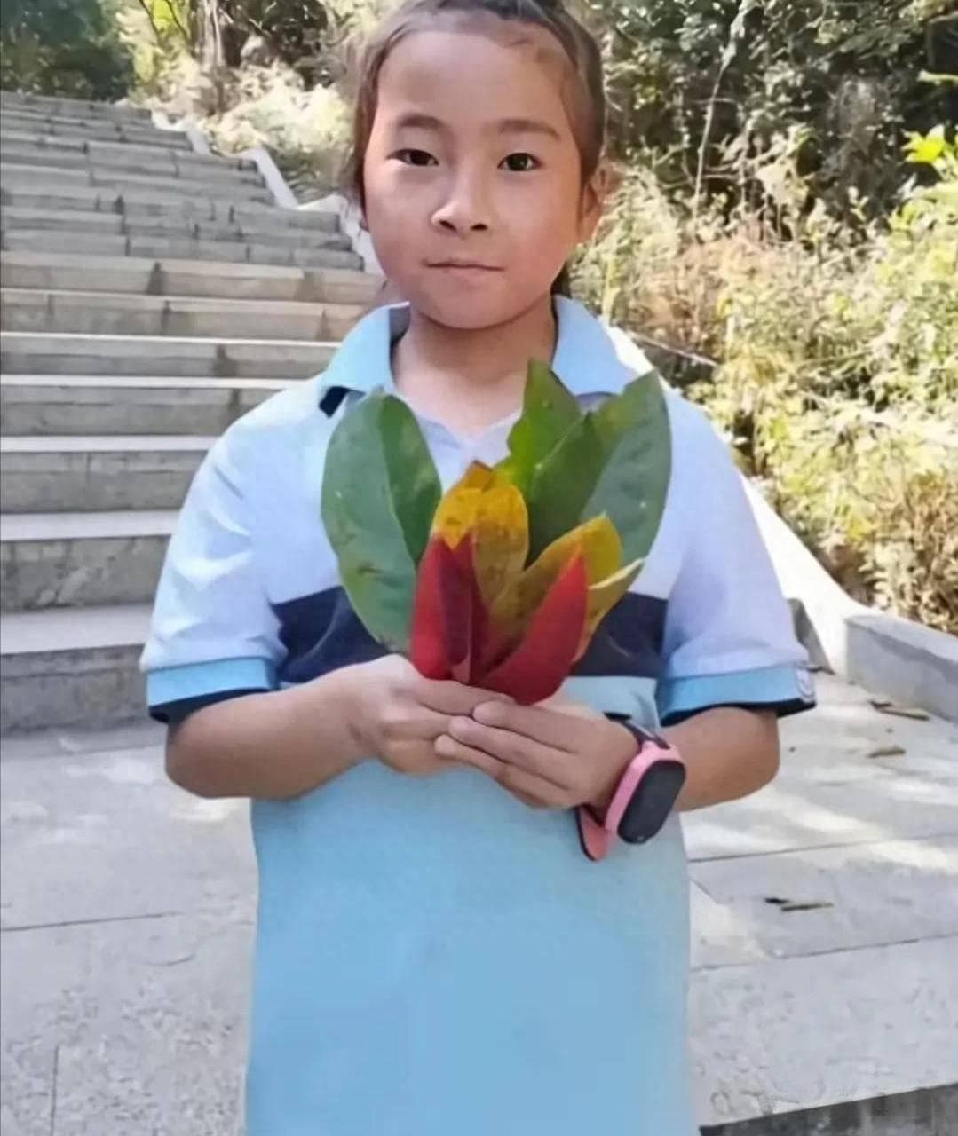 云南女孩走失第7天，女孩舅舅带来新消息，现场摊贩提供重要线索