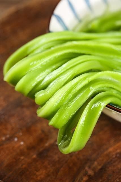 涮火锅时常见的“贡菜”究竟是什么菜？
