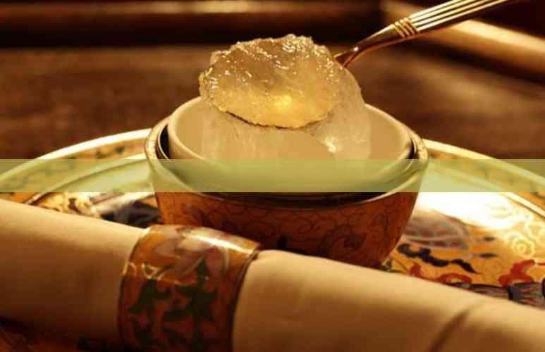 产后恢复秘籍：月子期燕窝的正确食用方法与营养搭配