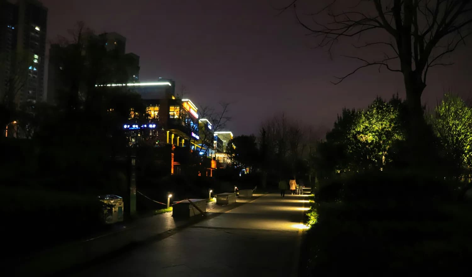 无锡运河公园：千年运河畔的现代绿洲