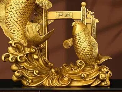 入户门对着客厅阳台怎么装修？