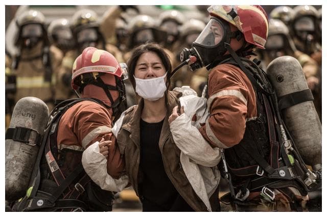 十部震撼人心的韩国灾难电影，你看过几部？