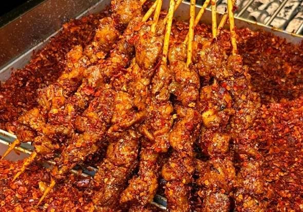 烧烤制作全攻略：从基本做法到配料搭配，教你做出餐厅级美味