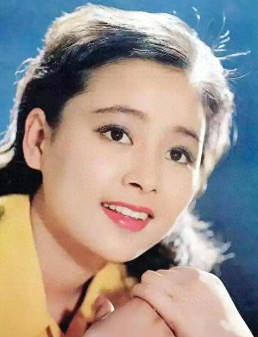 张瑜：从《庐山恋》到异国求学，67岁独居上海的她如何看待人生选择？