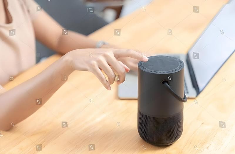 智能家居的神经中枢：物联网技术与智能音箱的深度融合