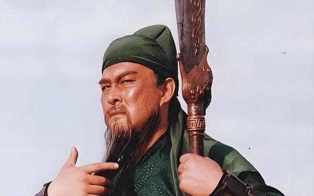 关羽为什么会被称为“武圣”？地位是否被过度神化？