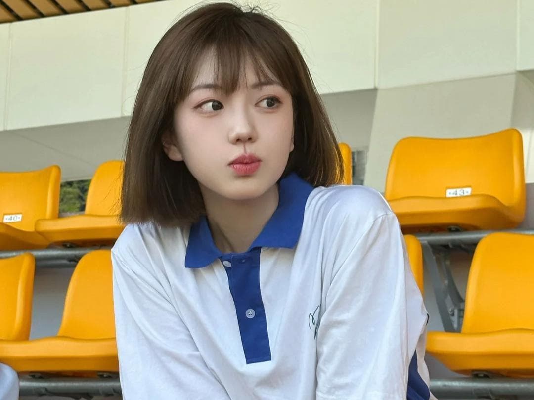 校服透视不再尴尬：女生必备的穿搭小技巧
