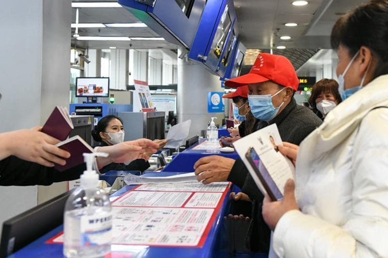警惕！旅游团变脸“购物团”，涉老旅游消费陷阱需当心