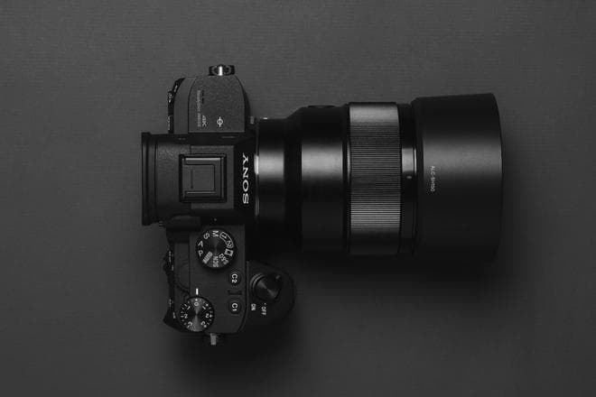 为什么说拍摄人像的黄金焦段是85mm-135mm而不是50mm