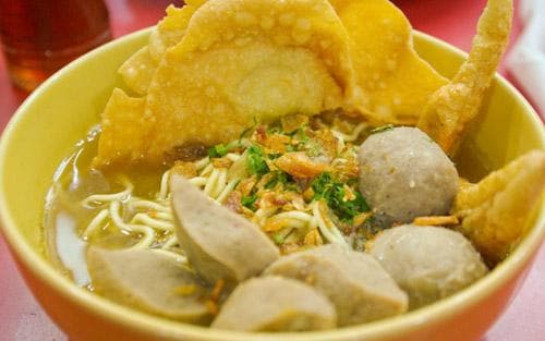印度尼西亚饮食文化：香料与海洋的完美融合