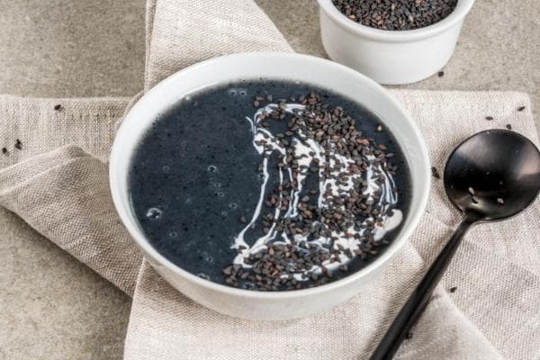 黑芝麻糊热量是多少 一碗黑芝麻等于几碗饭