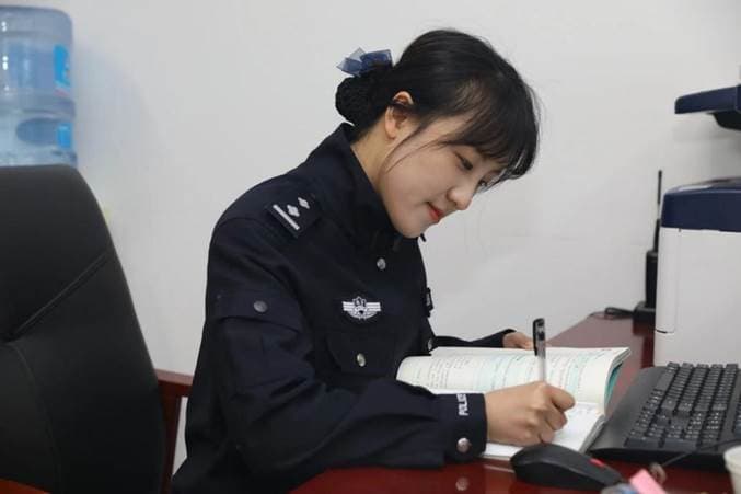 别怕去挑战山海：一名监狱女警的五年成长记