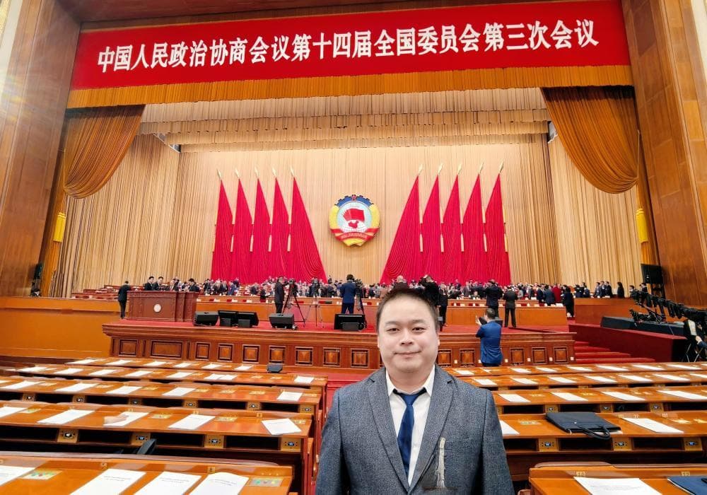 高端智算瓶颈困扰AI迭代，如何解决燃眉之急？