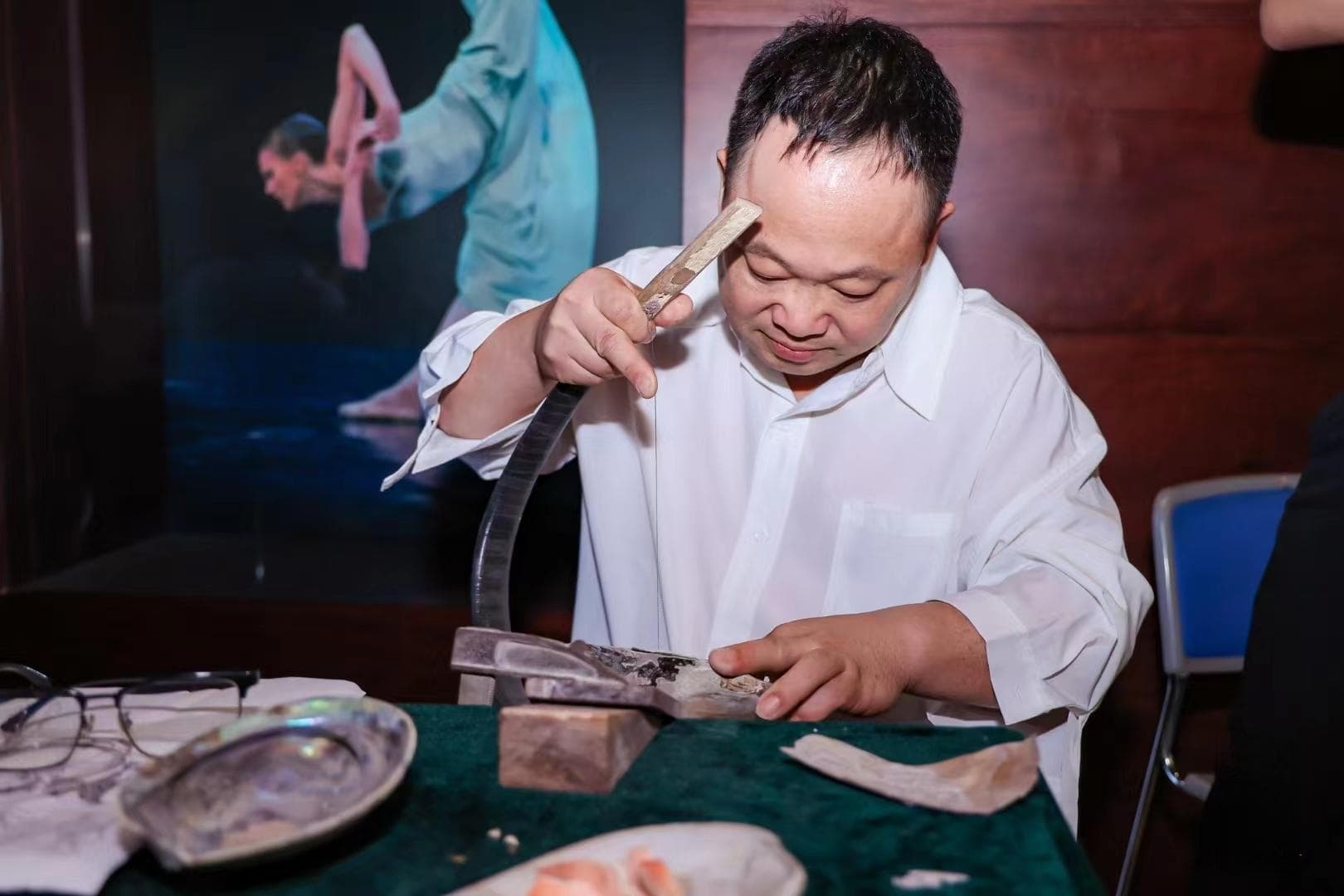 宁波工匠杨建强把中国传统技艺传遍全球
