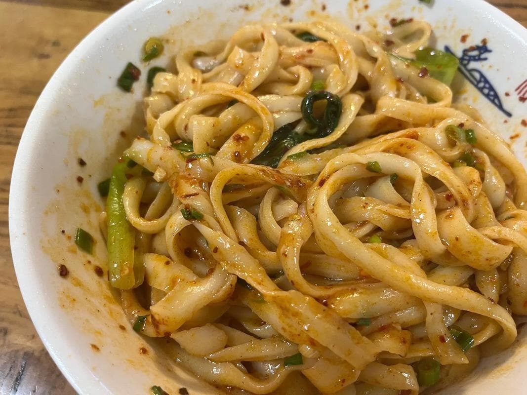 大厨教你做青椒炒牛肉：鲜辣交织的味蕾狂欢