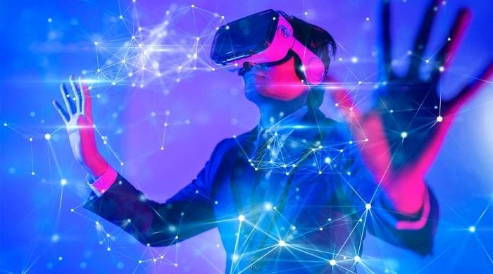 虚拟现实的三大特征：沉浸式体验、交互性设计与构想性创造