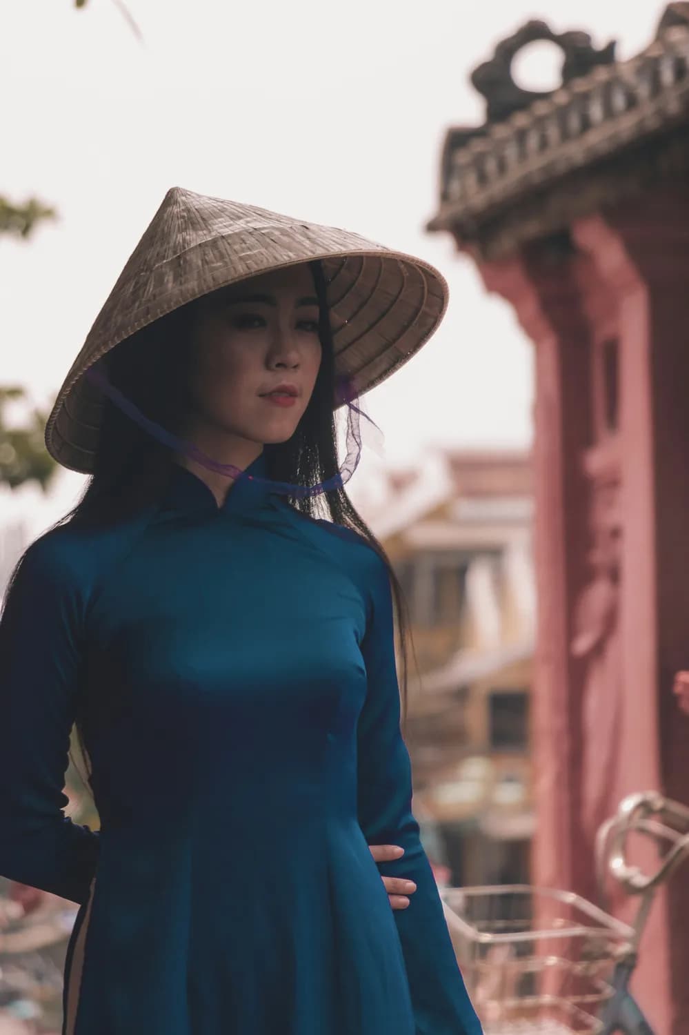 关之琳经典角色回顾：从“十三姨”到“任盈盈”，一代女神的银幕传奇