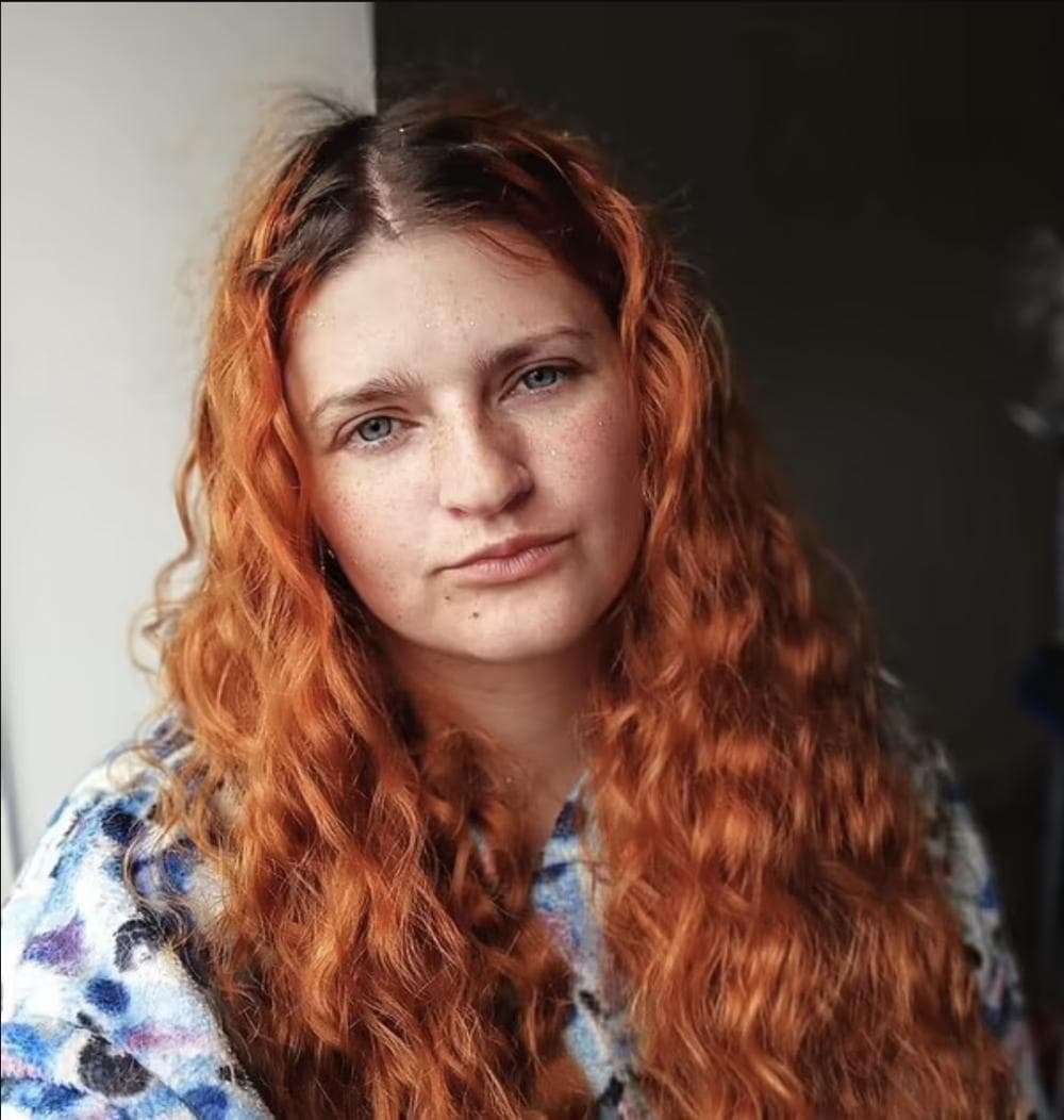 英国女狱警与囚犯私通被判刑，监狱频现类似丑闻
