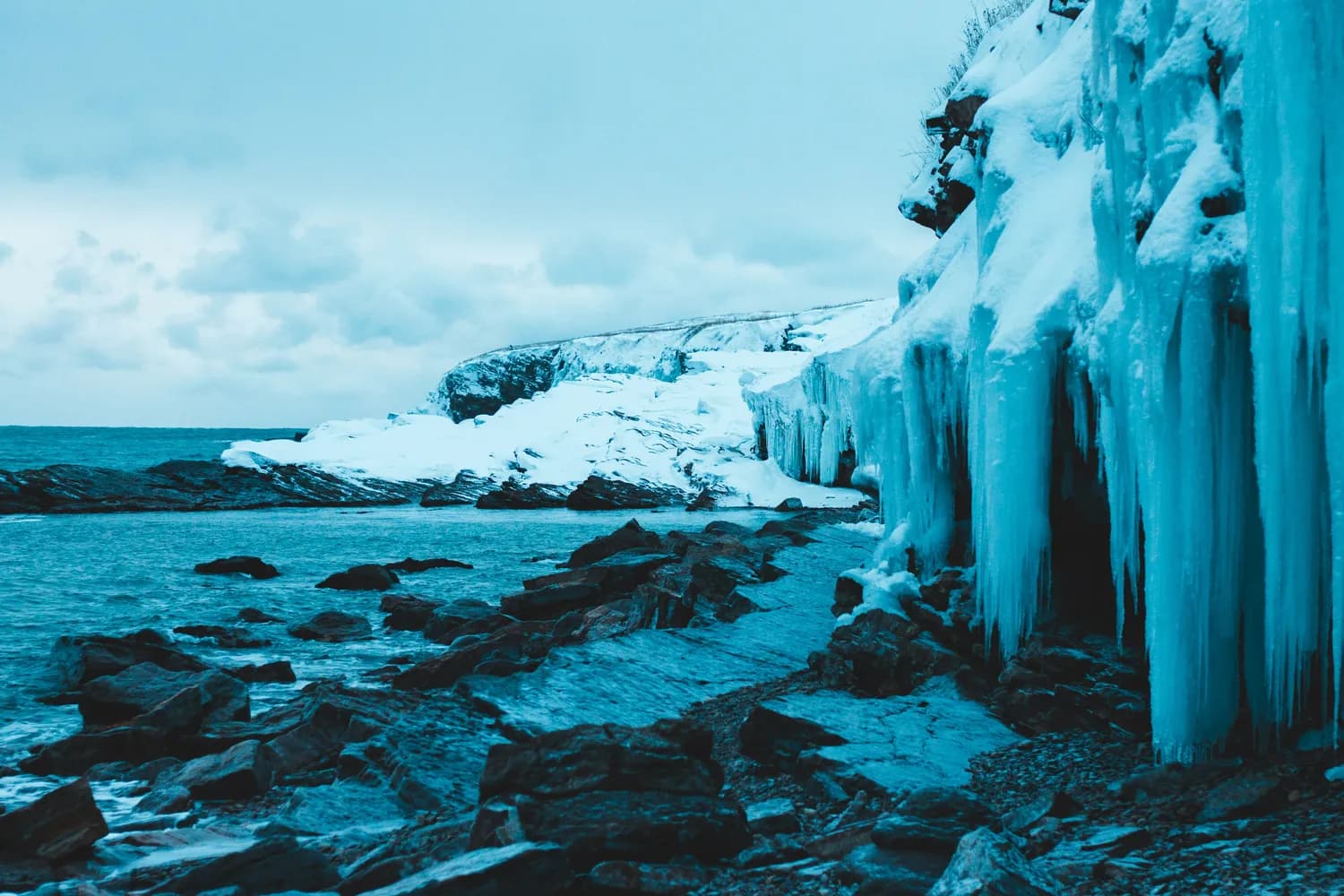 冬游大陈岛：雪景、海鲜与文化之旅