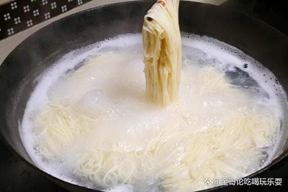 学煮面条一般煮多久