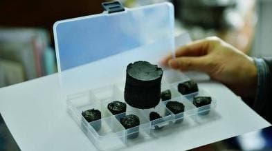 石墨的材质特点及其在各领域的应用