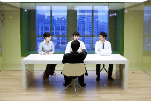 面试官说：请谈谈你的家庭情况？这要怎么回答？