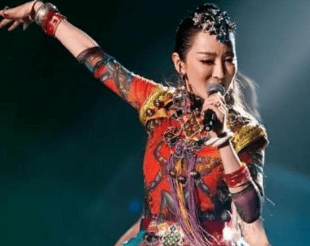 萨顶顶为什么被称作神婆？她凭借独特的音乐风格走红