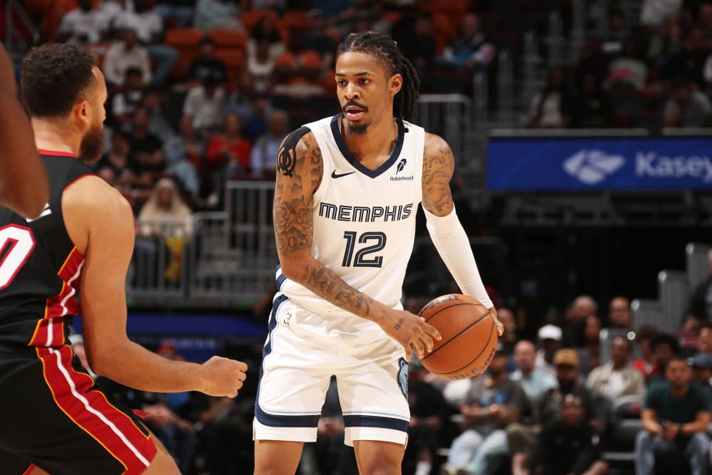 NBA常规赛：莫兰特30分压哨绝杀 灰熊终结热火6连胜升第六