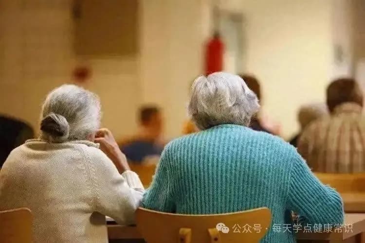 补钙可能影响血管！医生多次劝告：过了50岁，牢记补钙 “三不要”