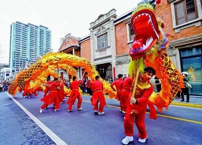 漫步街头，体验传统与现代的交融——上海推动文化街区“吸睛”更“吸金”