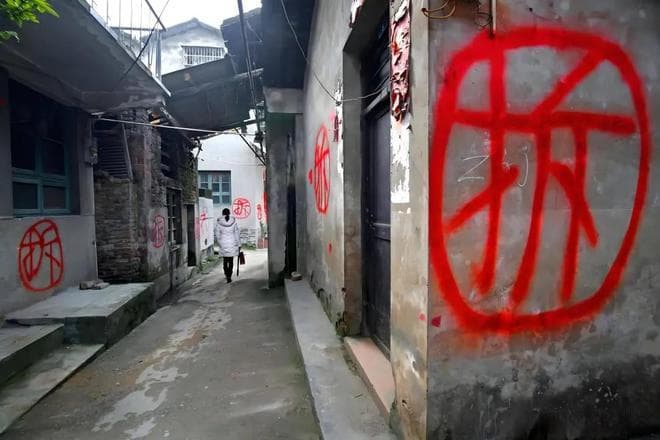 “老小区”要吃香了？2025旧改大升级，这三类人振奋红利！