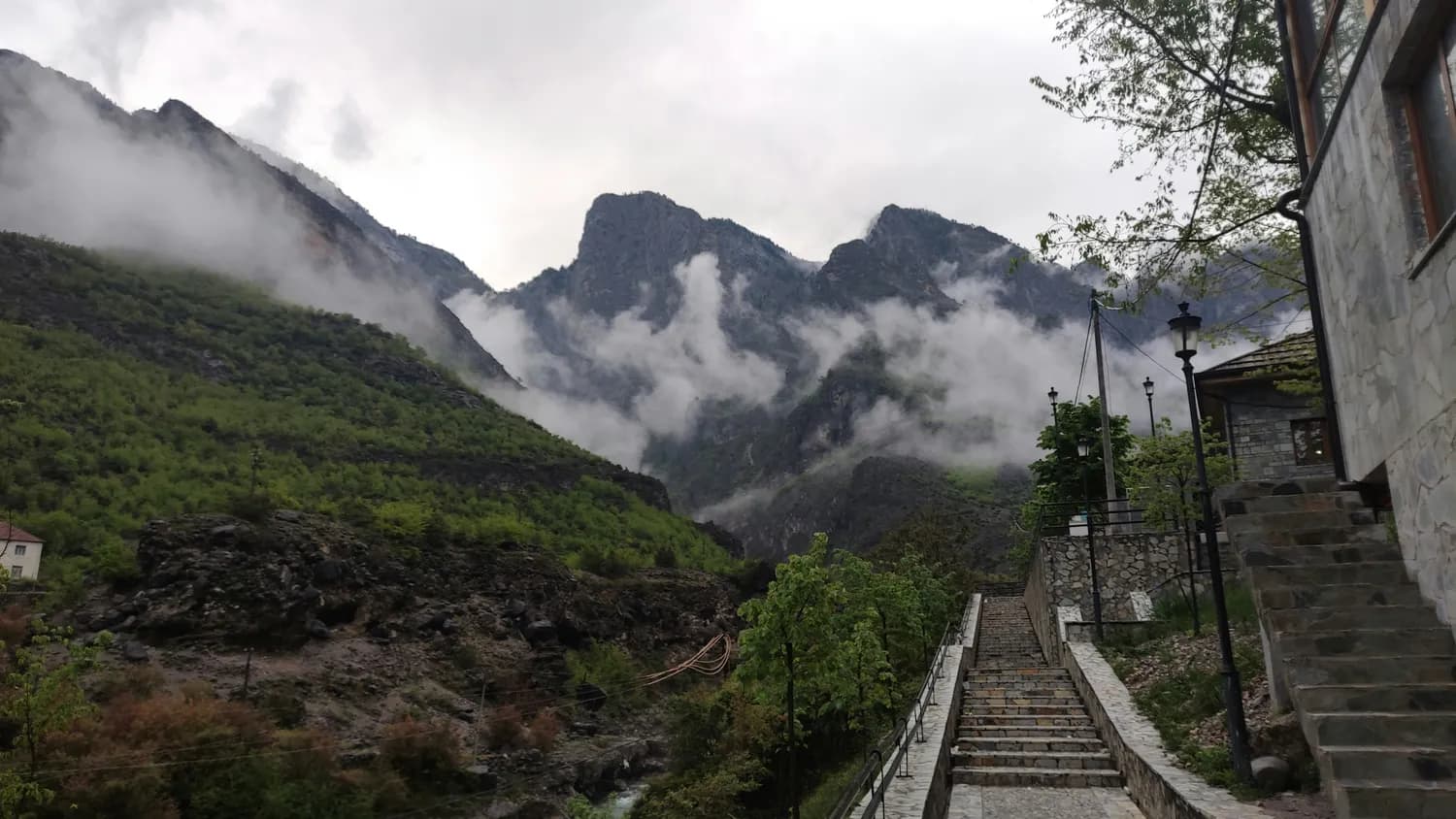 广州白水寨天南第一梯：9999级台阶上的亲子探险之旅