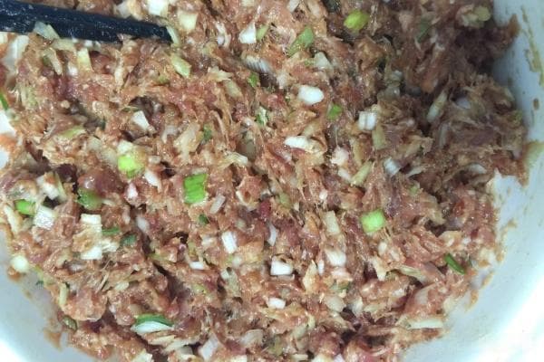 猪肉大葱饺子馅的制作方法与技巧