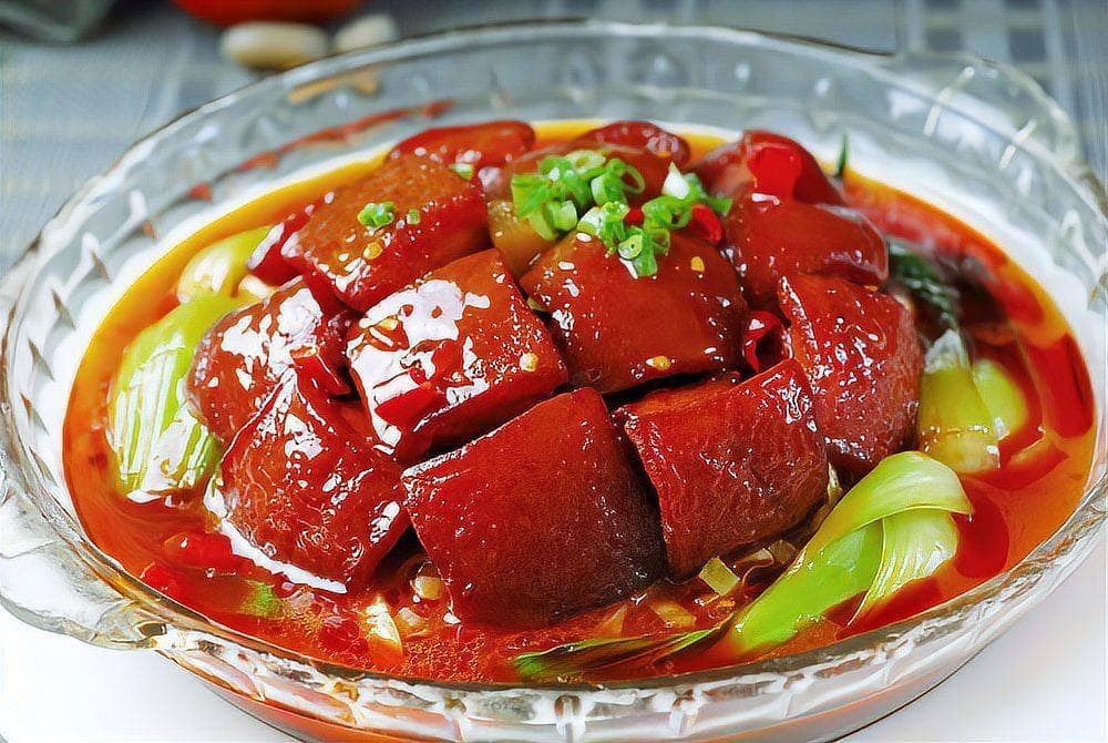 毛氏红烧肉：湖南美食传奇，名人效应下的味蕾盛宴！