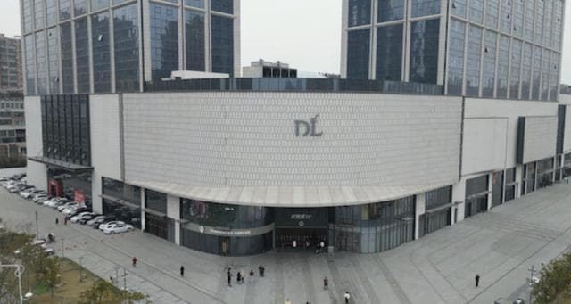 胖东来超市限购升级：线上渠道备货不足，自营产品上新即售罄