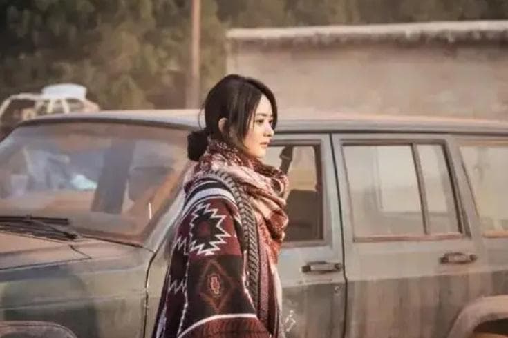 赵丽颖凭<浴火之路>获赞“演技小核弹”，成功转型实力派