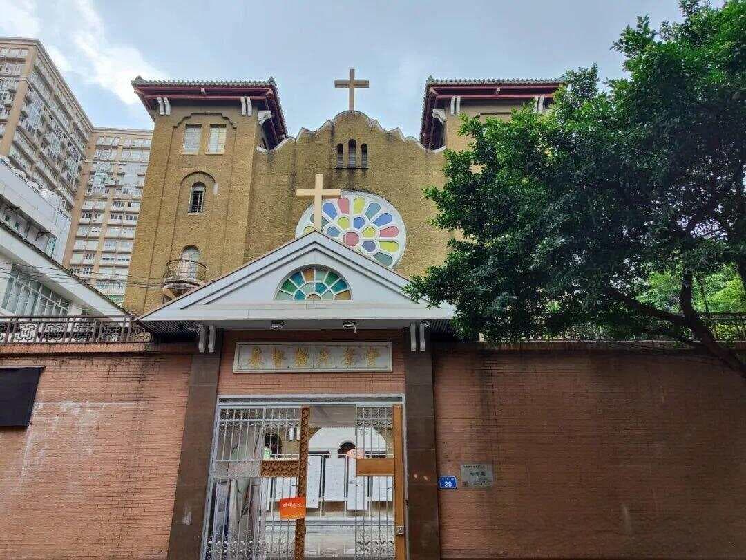 邂逅百年光孝堂：中西合璧的建筑风格，彩色玫瑰窗光彩照人