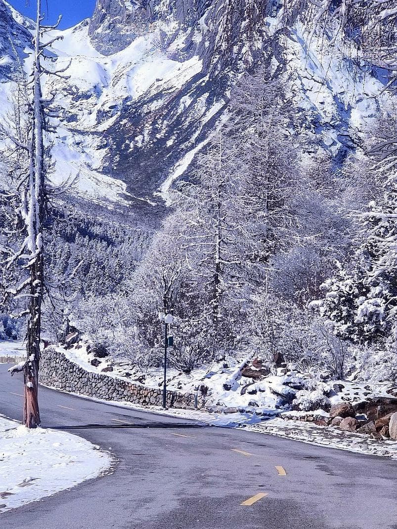 四姑娘山冬季徒步：五天行程玩转雪山冰湖