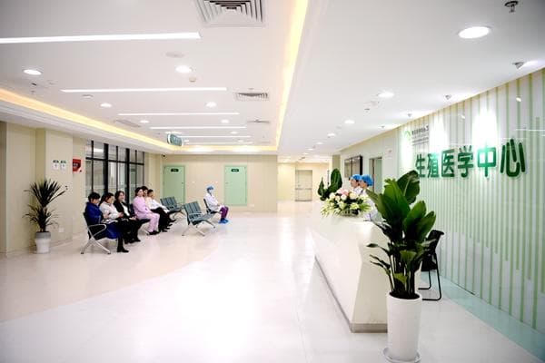 黄石市中心医院黄金山院区：优势科室与特色专科有序入驻