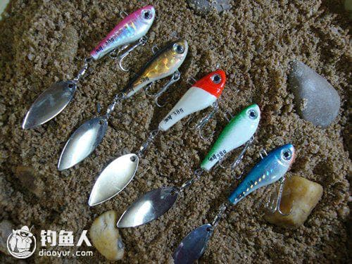 旋转亮片：路亚钓鱼入门必备技巧