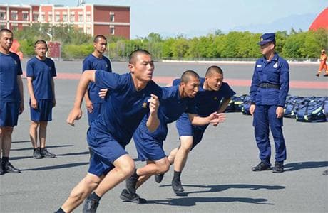 消防员要如何进行有效的体能训练？