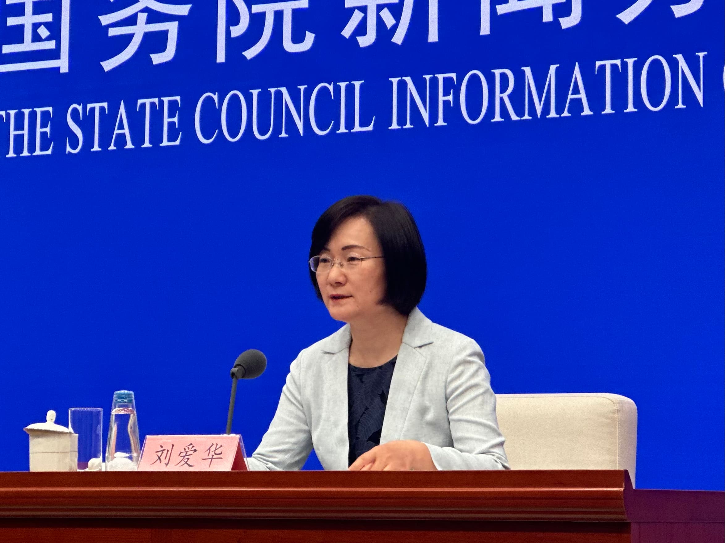 国家统计局：当前市场销售规模继续扩张，居民消费的信心仍待加强