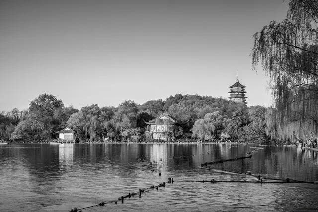 杭州旅游线路规划选择：一次完美的江南水乡之旅