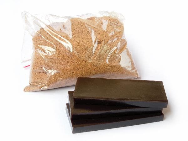 阿胶糕食用全攻略：何时吃最佳？经期能否食用？
