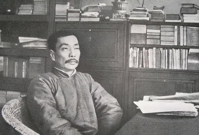 《朝花夕拾》：好的人生，都是一边怀想，一边遗忘