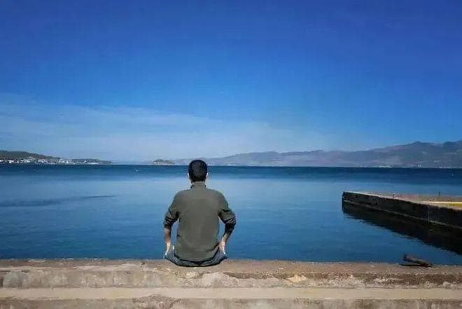 与人聊天，尽量少谈自己的4件事，不管关系多好也不行
