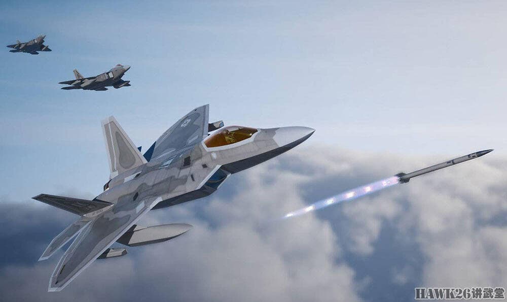 F-22"猛禽"挂载隐形副油箱和IRST吊舱 保持"空战之王"地位